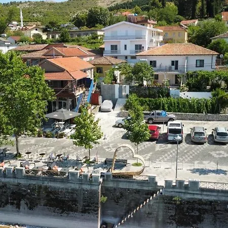 ホテル Piccolino Shkodër